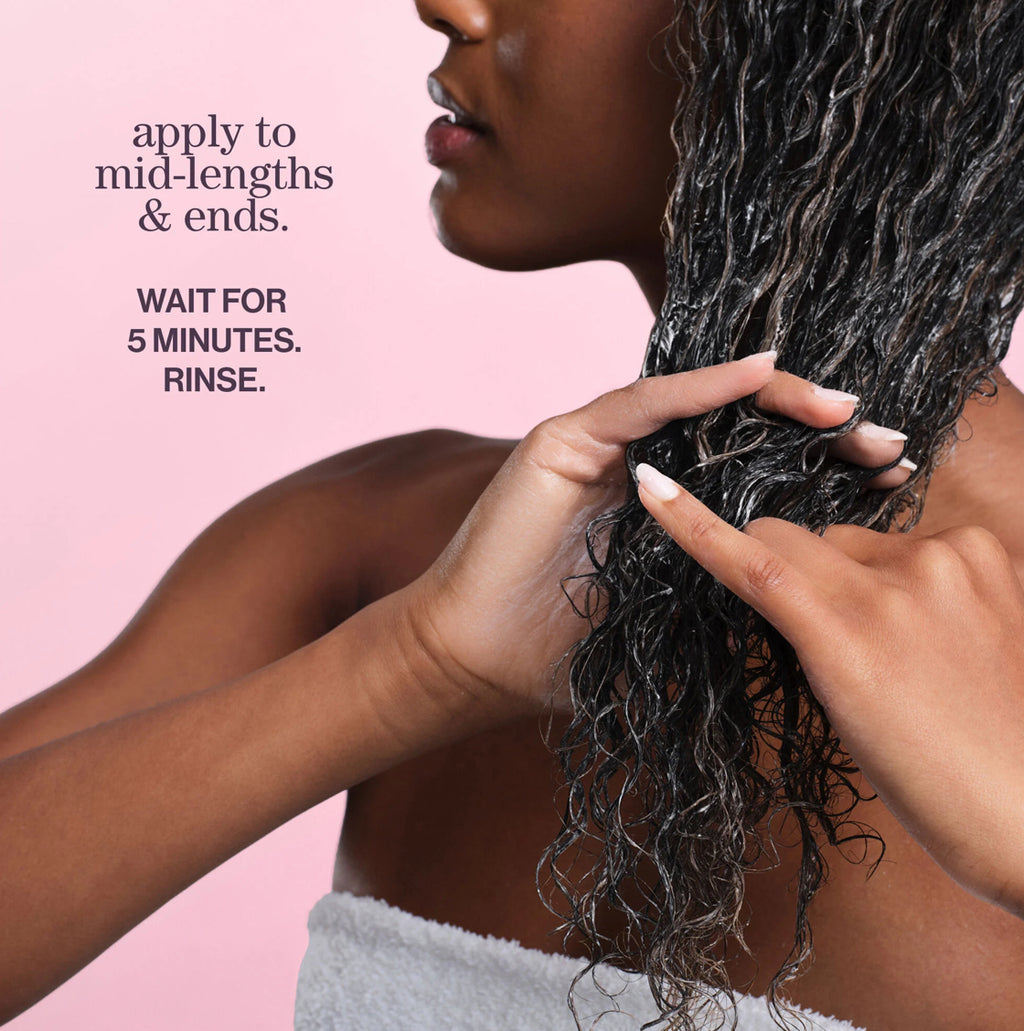 SMOOTH GLOSS TREATMENT MASK FOR FRIZZY HAIR